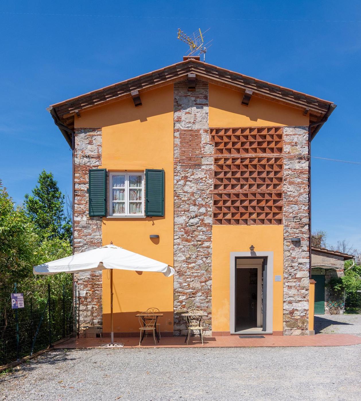 La Mandolata Dei Poeti Apartaments Lucca Exterior foto